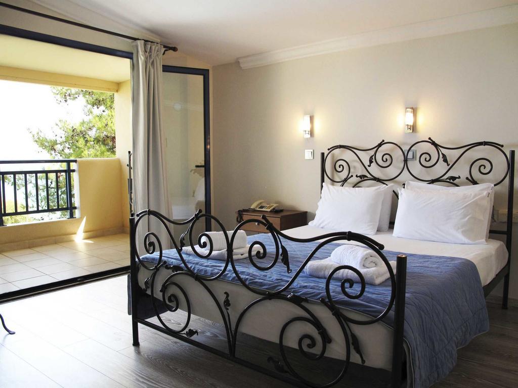 Hotel Azur Kriopigi Quarto foto